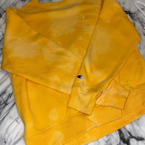 Bleach dyed yellow champion pullover - Picture 2 of 3